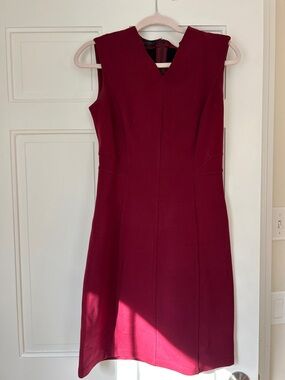 Calvin Klein Sleeveless Wine-Red Sheath Dress
